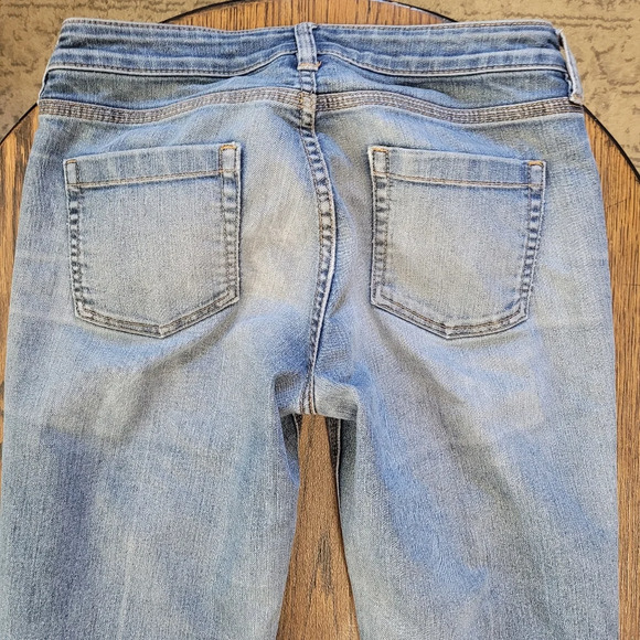 New York & Company Curvy Low Rise Bootcut Medium Wash Jeans Size Women's 4 Tall - Picture 4 of 10